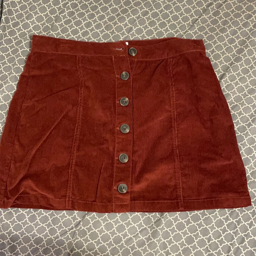 medium brown skirt